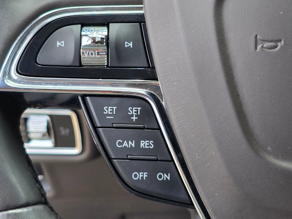 Used 2021 Lincoln Nautilus FWD w/ Equipment Group 101A image 25