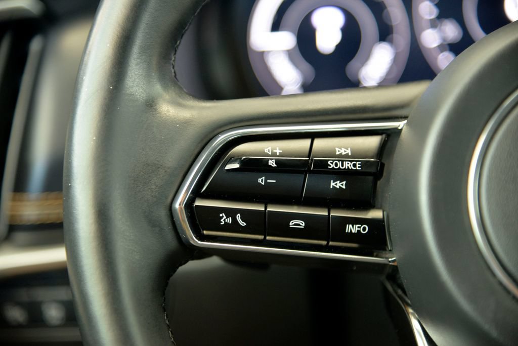 Certified 2025 MAZDA CX-70 Plug-In Hybrid w/ Premium Plus AWD/4WD image 22