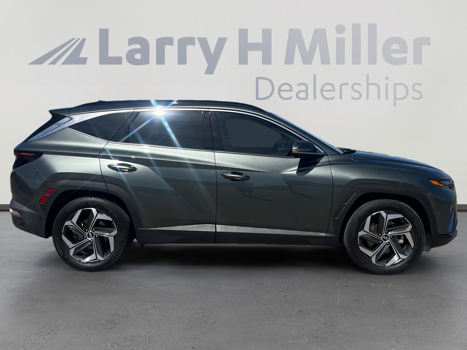 Used 2023 Hyundai Tucson Limited FWD image 6