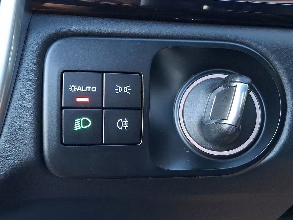 Used 2023 Porsche Cayenne Turbo image 19