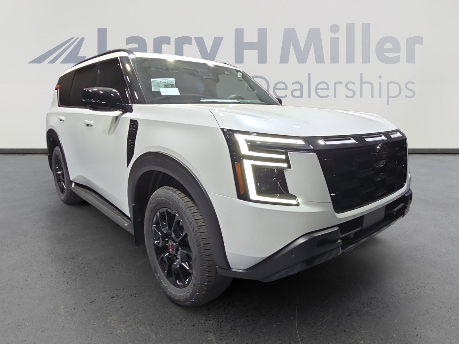New 2025 Nissan Armada PRO-4X AWD/4WD image 7