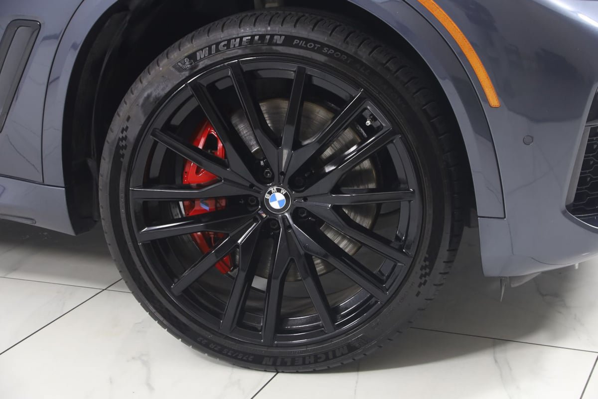 Used 2022 BMW X5 M50i w/ Executive Package AWD/4WD image 17