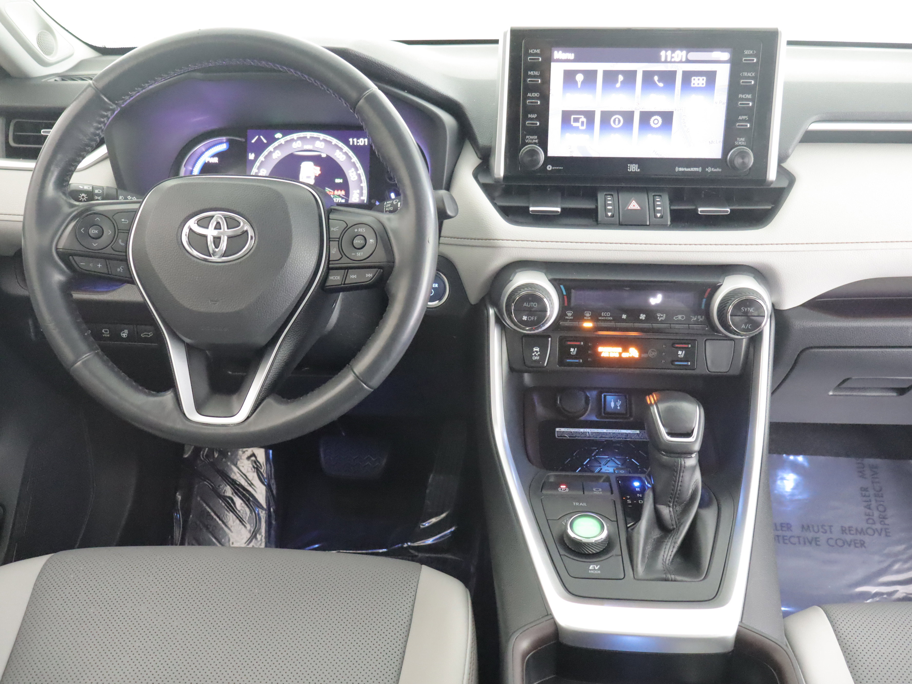 Used 2019 Toyota RAV4 Limited AWD/4WD image 2