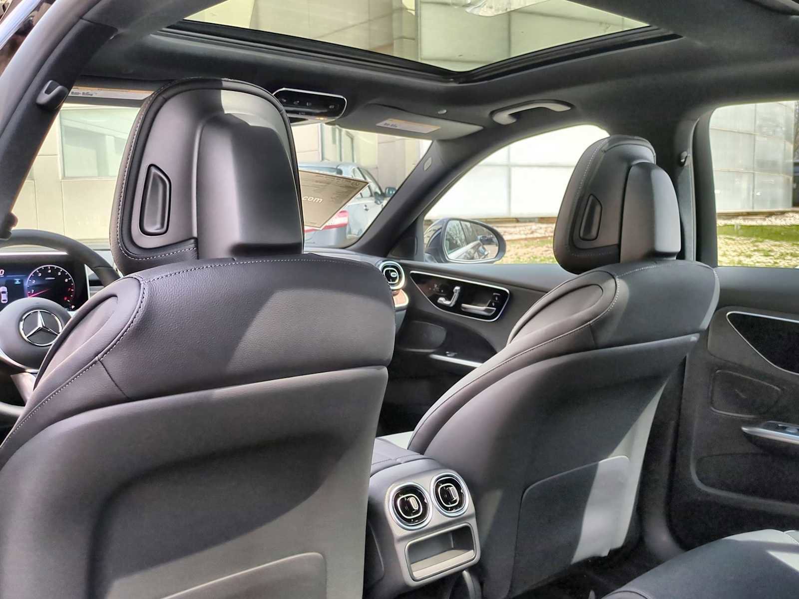 New 2025 Mercedes-Benz C 300 4MATIC Sedan image 19