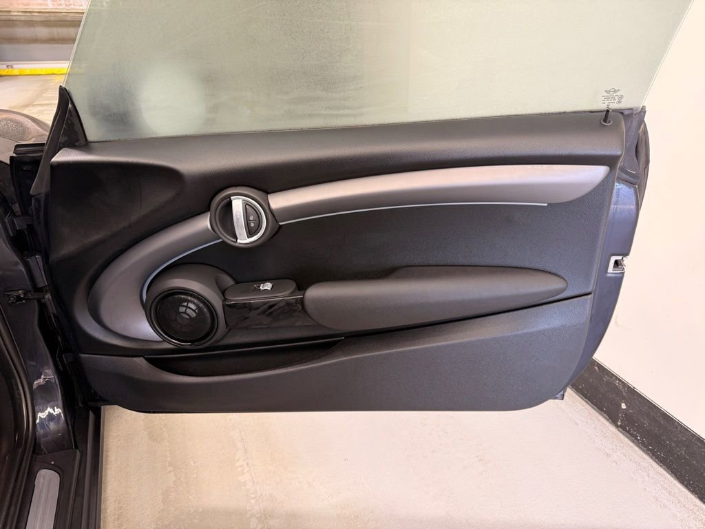 Certified 2024 MINI Cooper SE image 23