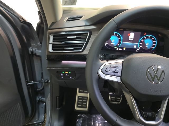 New 2026 Volkswagen Atlas SEL Premium R-Line AWD/4WD image 16