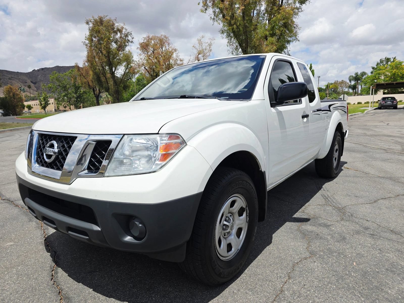 Used 2021 Nissan Frontier S RWD image 3