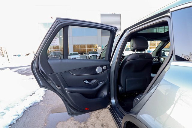 Used 2018 Mercedes-Benz GLC 300 4MATIC image 38