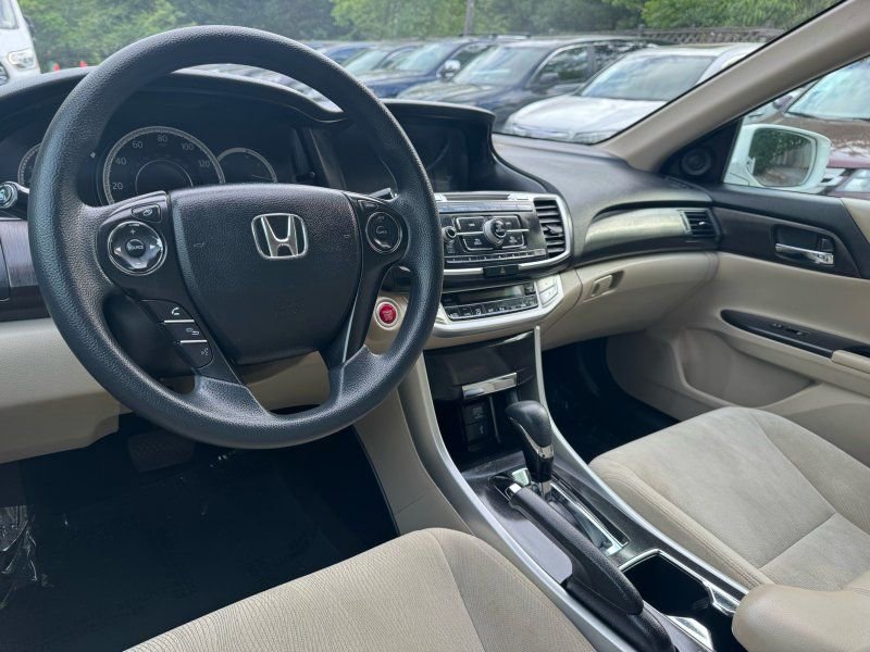 Used 2013 Honda Accord EX image 12