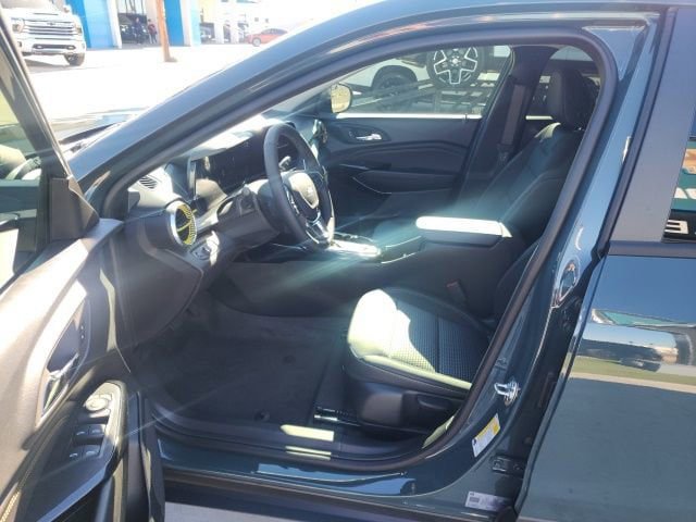 New 2026 Chevrolet Trax LT w/ Driver Confidence Package image 19