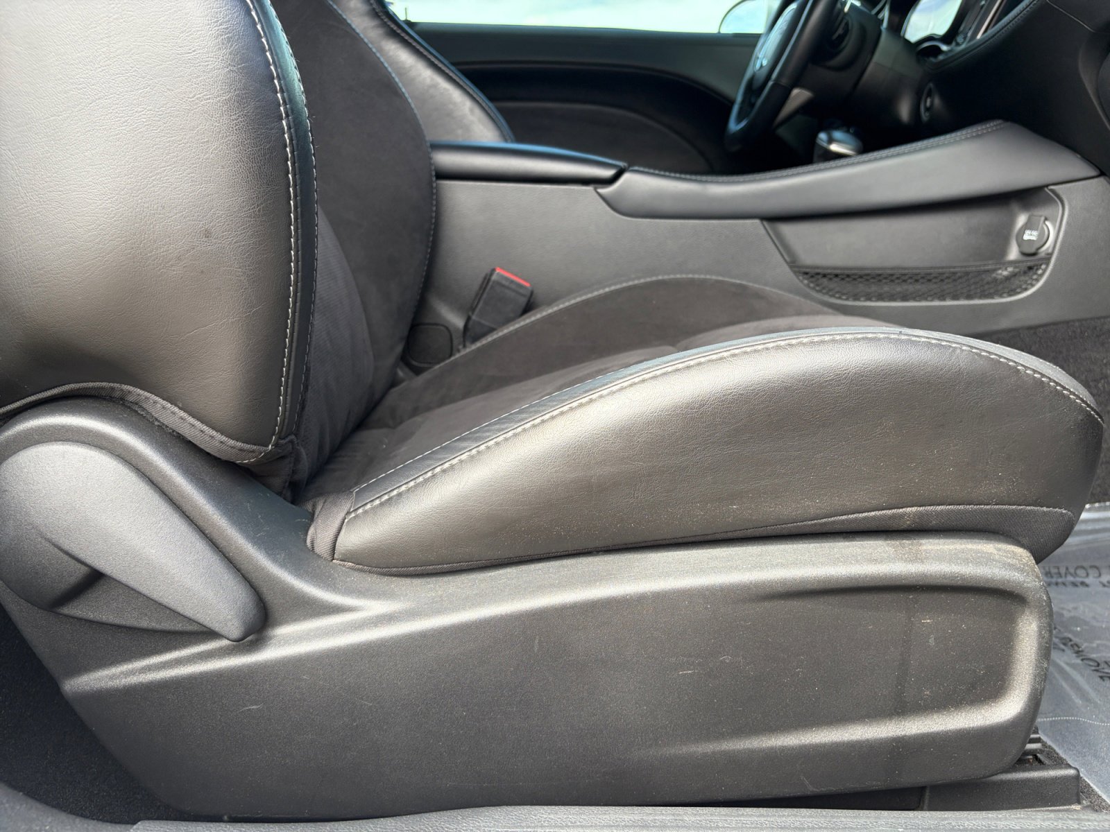 Used 2021 Dodge Challenger R/T Scat Pack RWD image 28