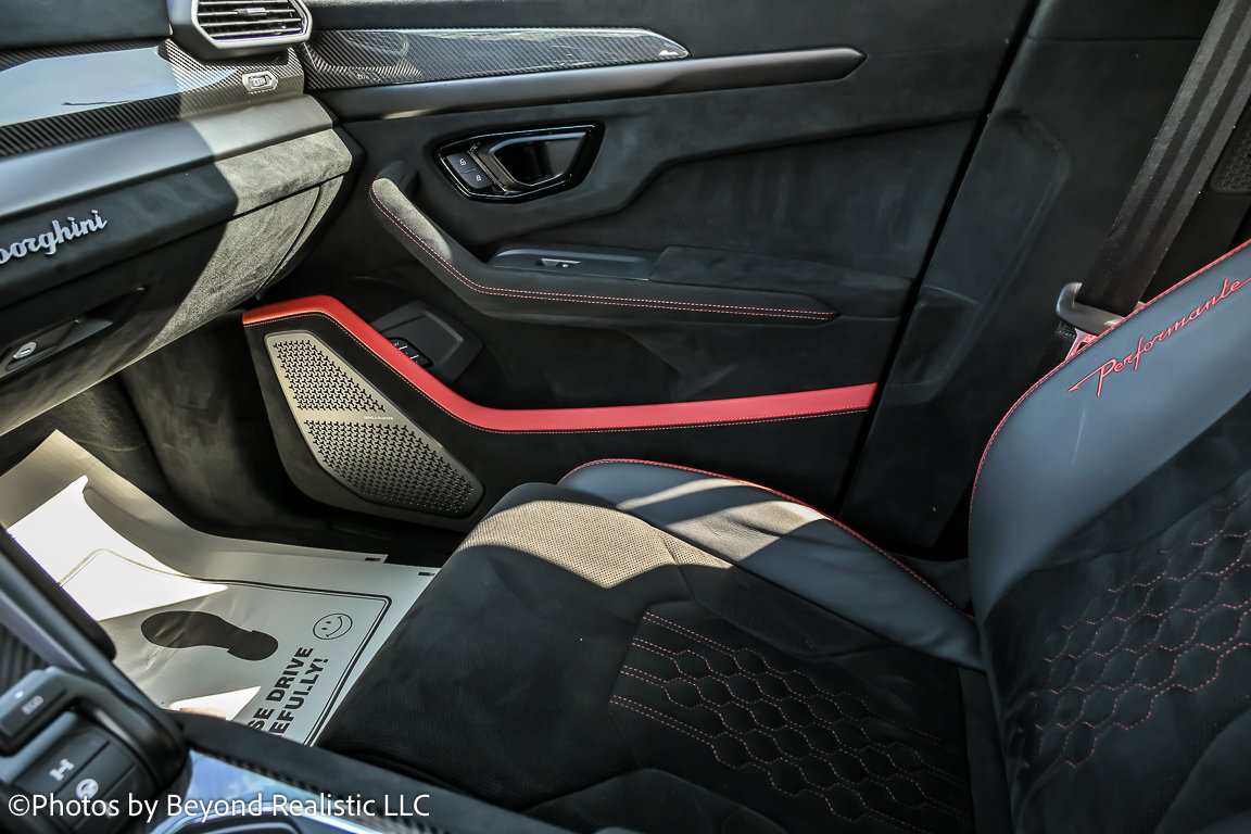 Used 2024 Lamborghini Urus Performante image 49