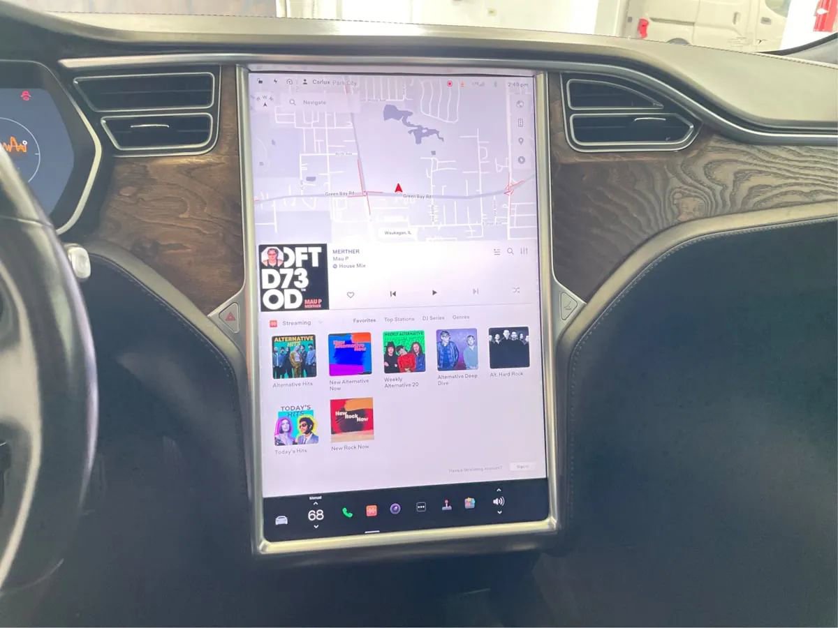 Used 2017 Tesla Model S 75D image 18