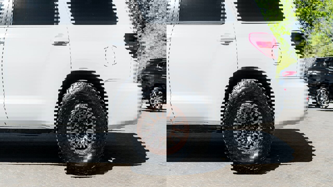 Used 2021 Toyota Sequoia TRD Pro AWD/4WD image 15