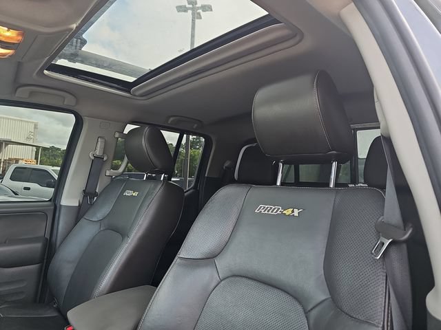 Used 2019 Nissan Frontier PRO-4X w/ Pro-4x Luxury Package AWD/4WD image 16
