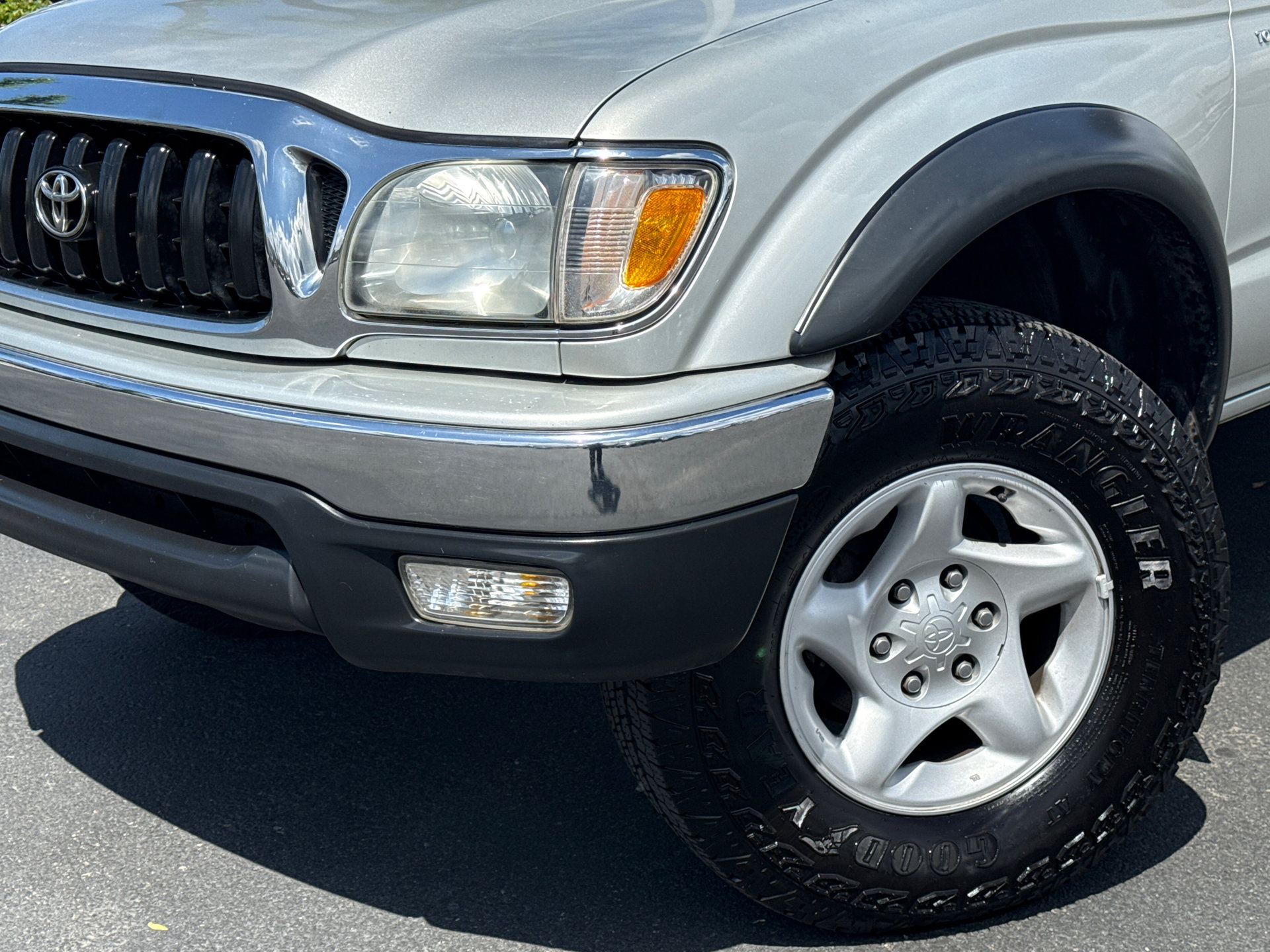 Used 2004 Toyota Tacoma PreRunner image 3