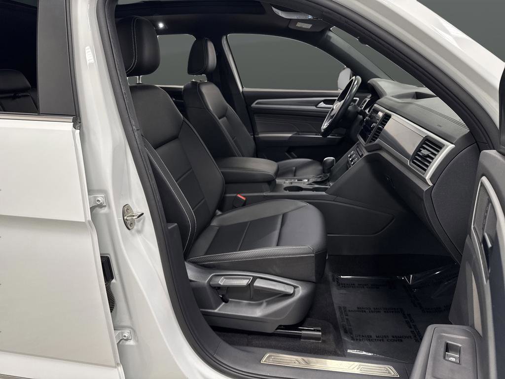 Used 2021 Volkswagen Atlas Cross Sport SE w/ Panoramic Sunroof Package image 29