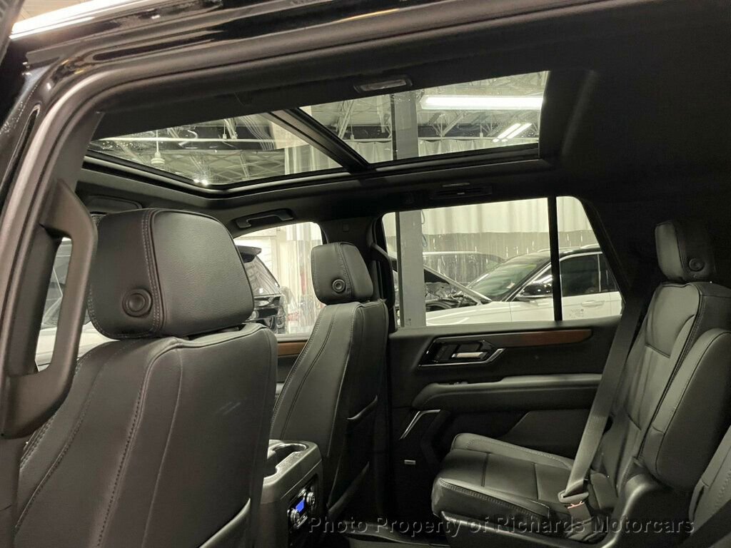 Used 2026 GMC Yukon Denali w/ Sun & Power Step Package image 18