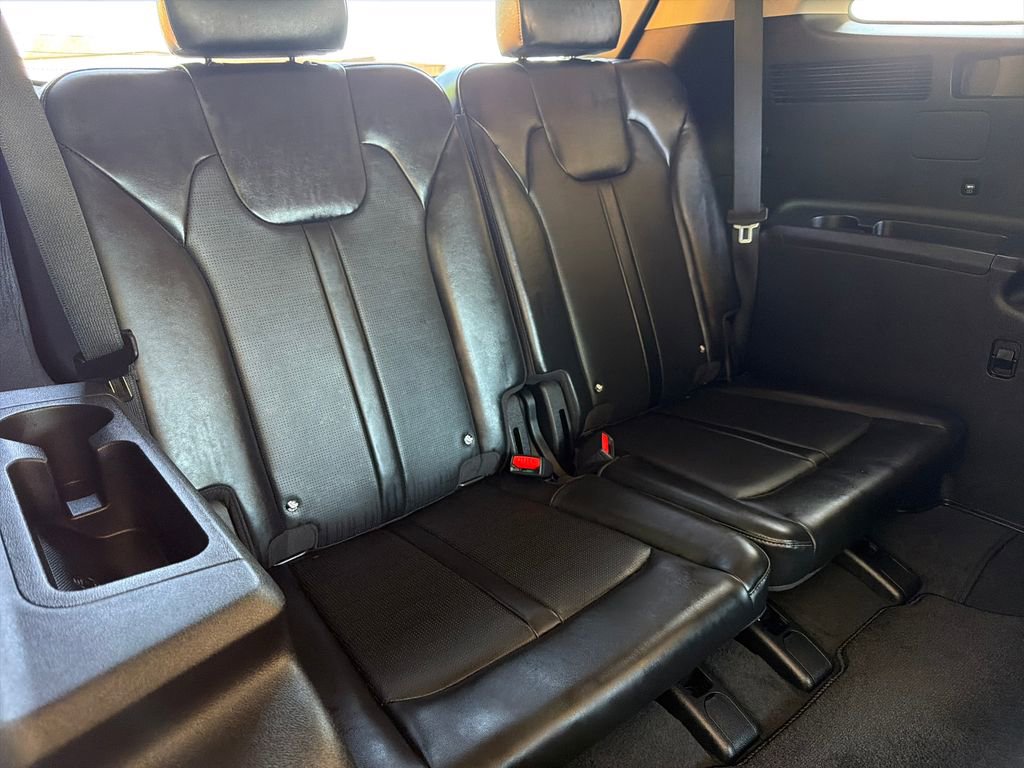 Used 2025 Kia Sorento SX image 33