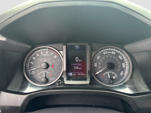 Used 2016 Toyota Tacoma TRD Sport w/ Towing Package AWD/4WD image 31