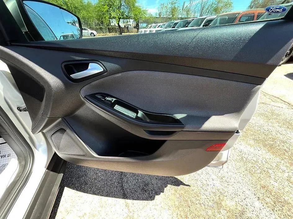 Used 2014 Ford Focus SE FWD image 16