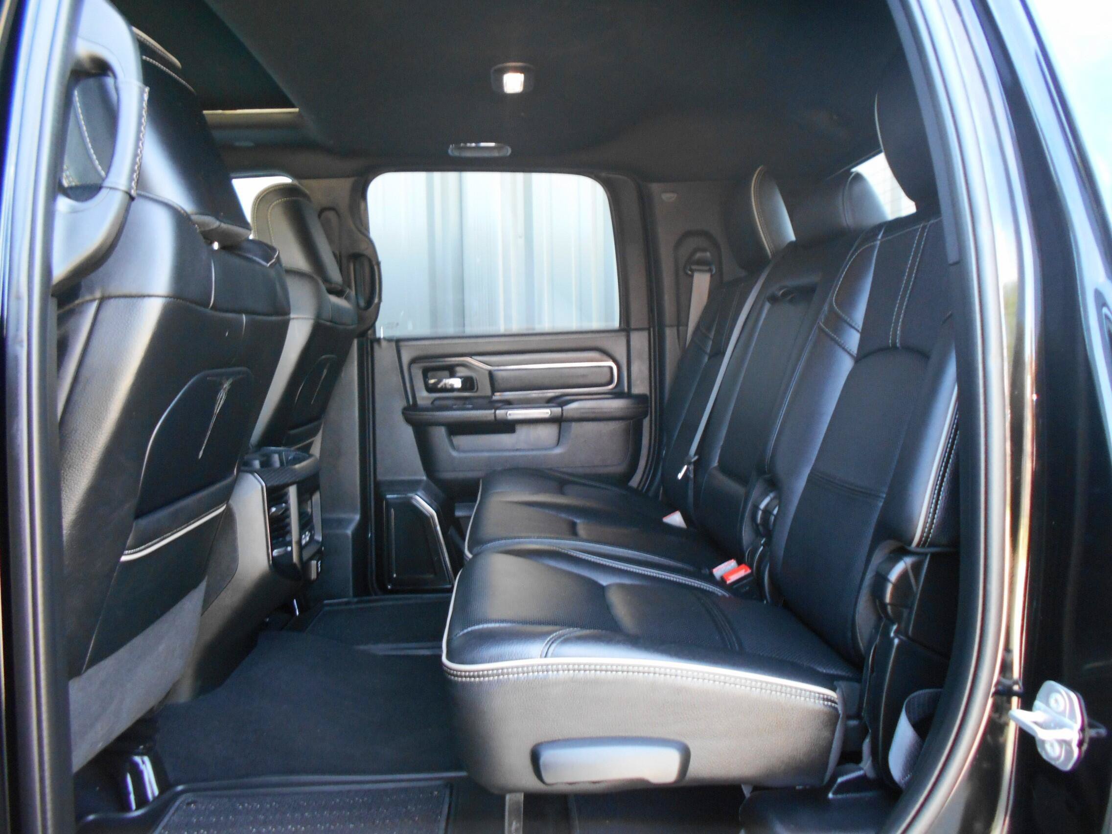 Used 2022 RAM 3500 Limited AWD/4WD image 7