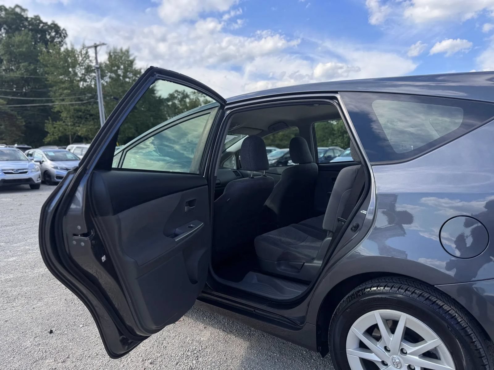 Used 2013 Toyota Prius V Three FWD image 31