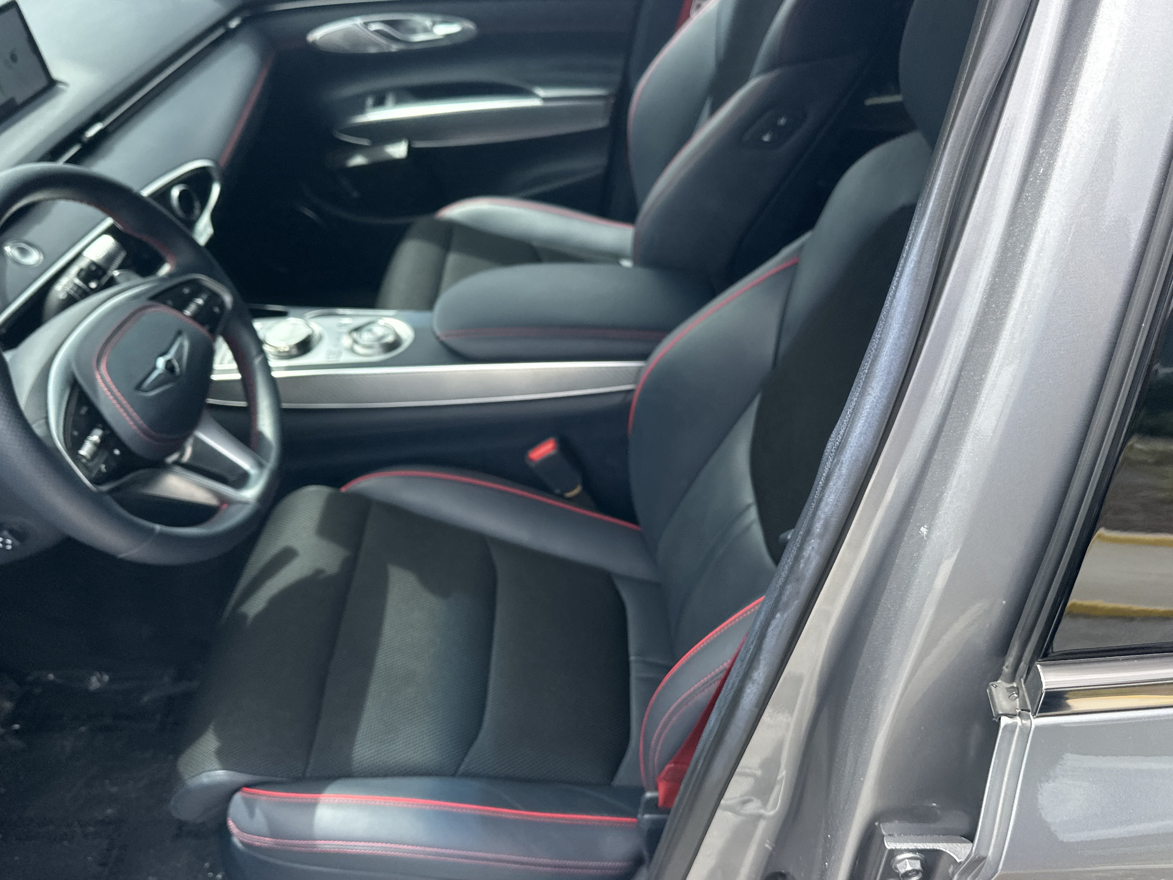 Certified 2024 Genesis GV70 3.5T Sport AWD/4WD image 15