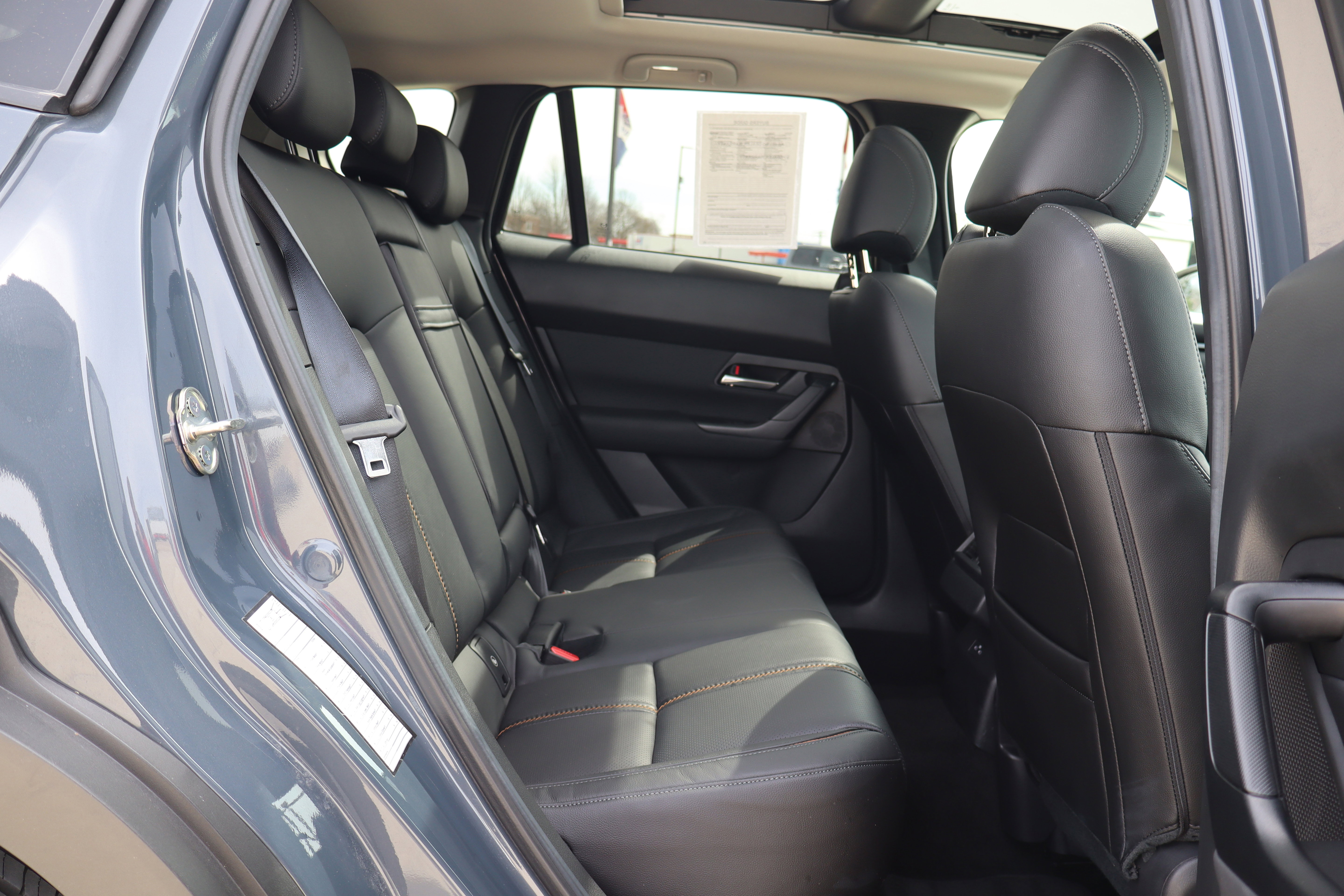 Used 2025 MAZDA CX-50 AWD 2.5 S w/ Premium Plus Pkg image 12