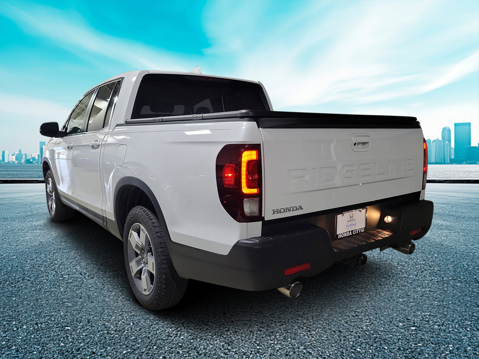 Certified 2025 Honda Ridgeline RTL image 3