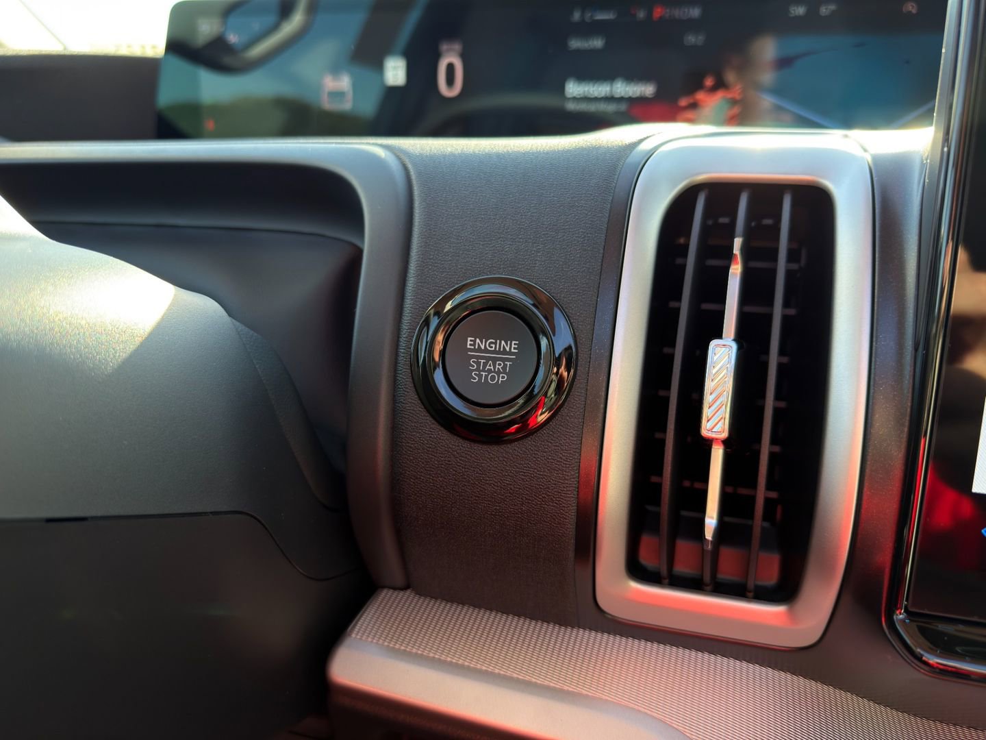 New 2025 Ford Expedition Active image 47