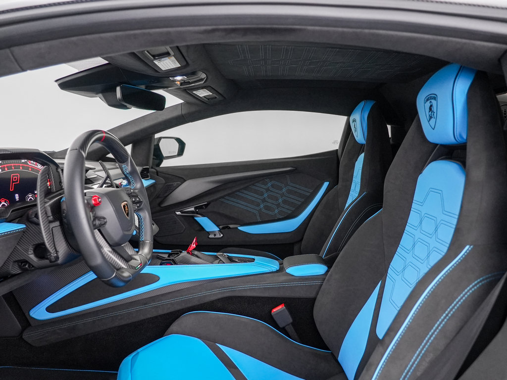 Used 2026 Lamborghini Revuelto AWD/4WD image 14