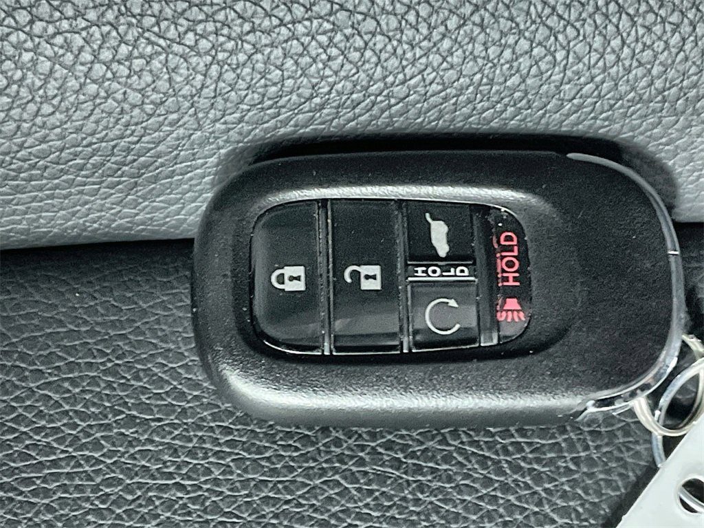 Certified 2025 Honda Pilot TrailSport image 33