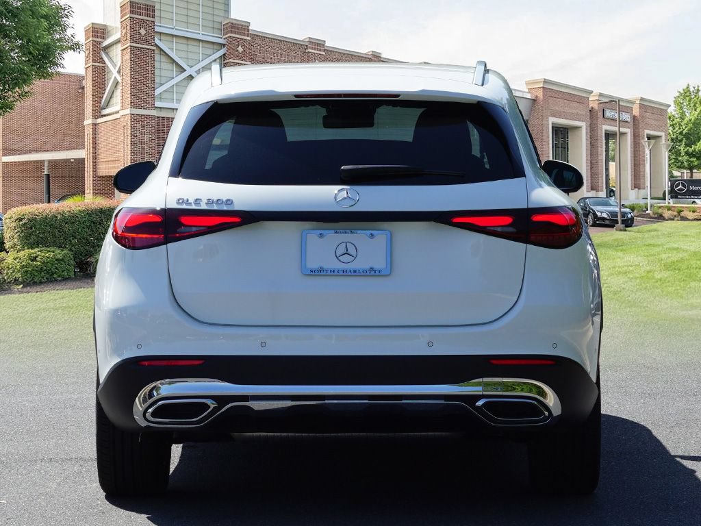 Certified 2025 Mercedes-Benz GLC 300 image 5
