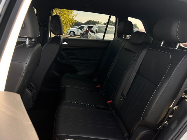 Used 2022 Volkswagen Tiguan SE R-Line FWD image 17