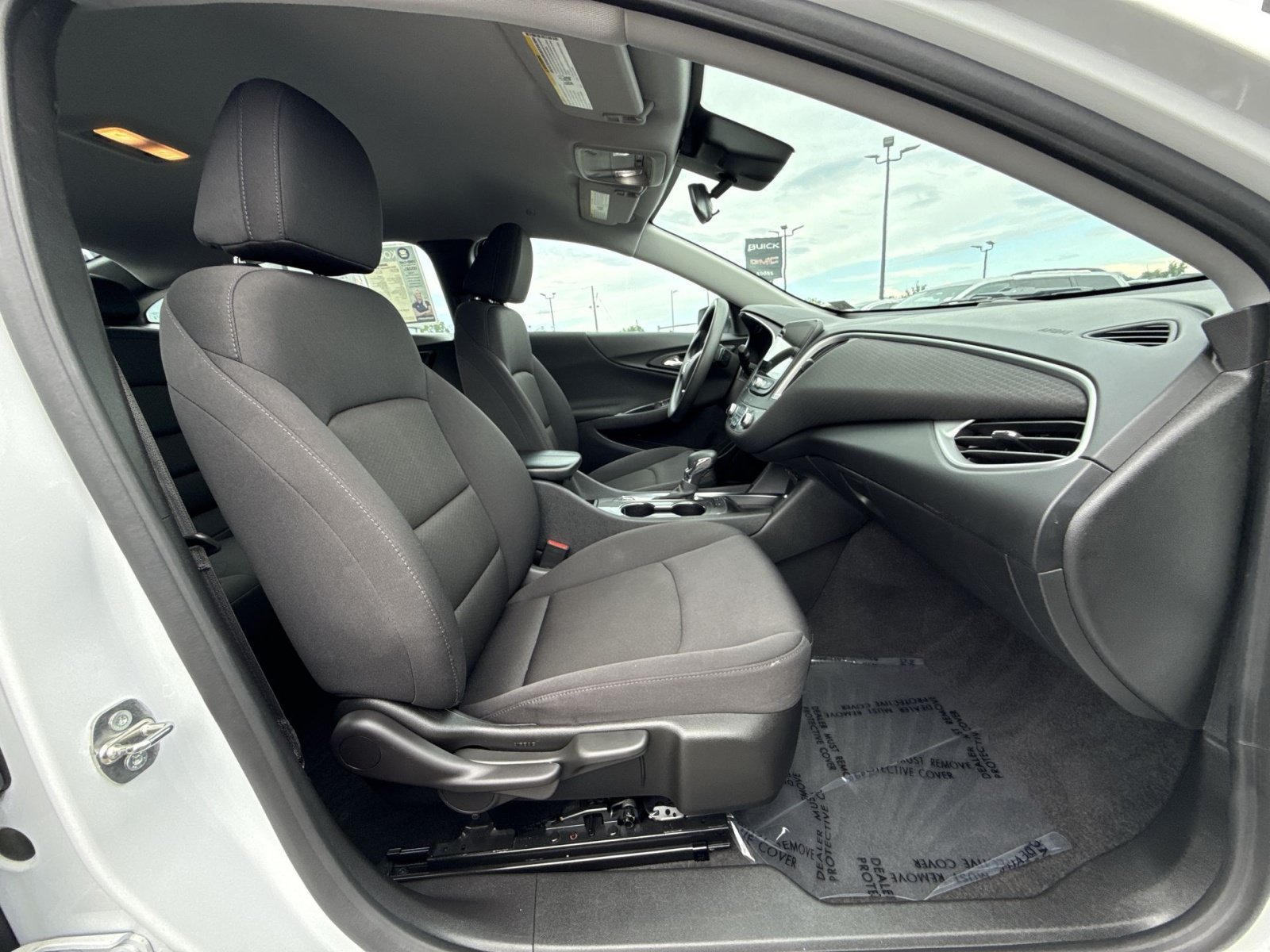 Used 2024 Chevrolet Malibu LT FWD image 28