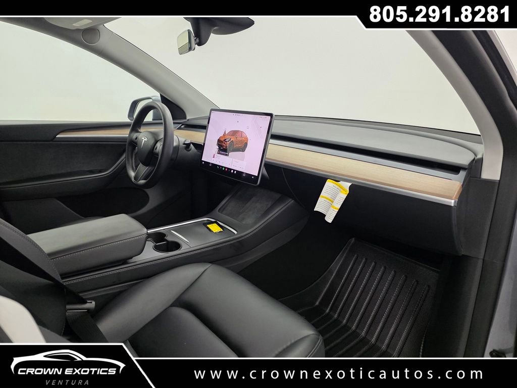 Used 2024 Tesla Model Y Performance image 12