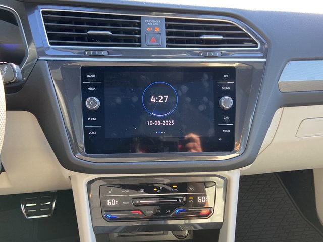 Used 2024 Volkswagen Tiguan SE R-Line image 19