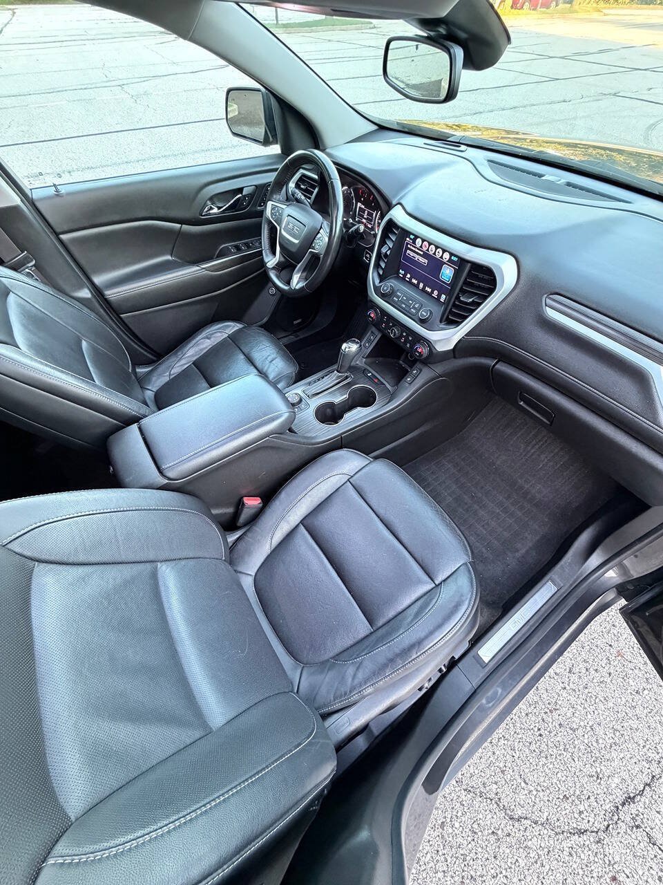 Used 2017 GMC Acadia SLT w/ LPO, Floor Liner Package AWD/4WD image 46