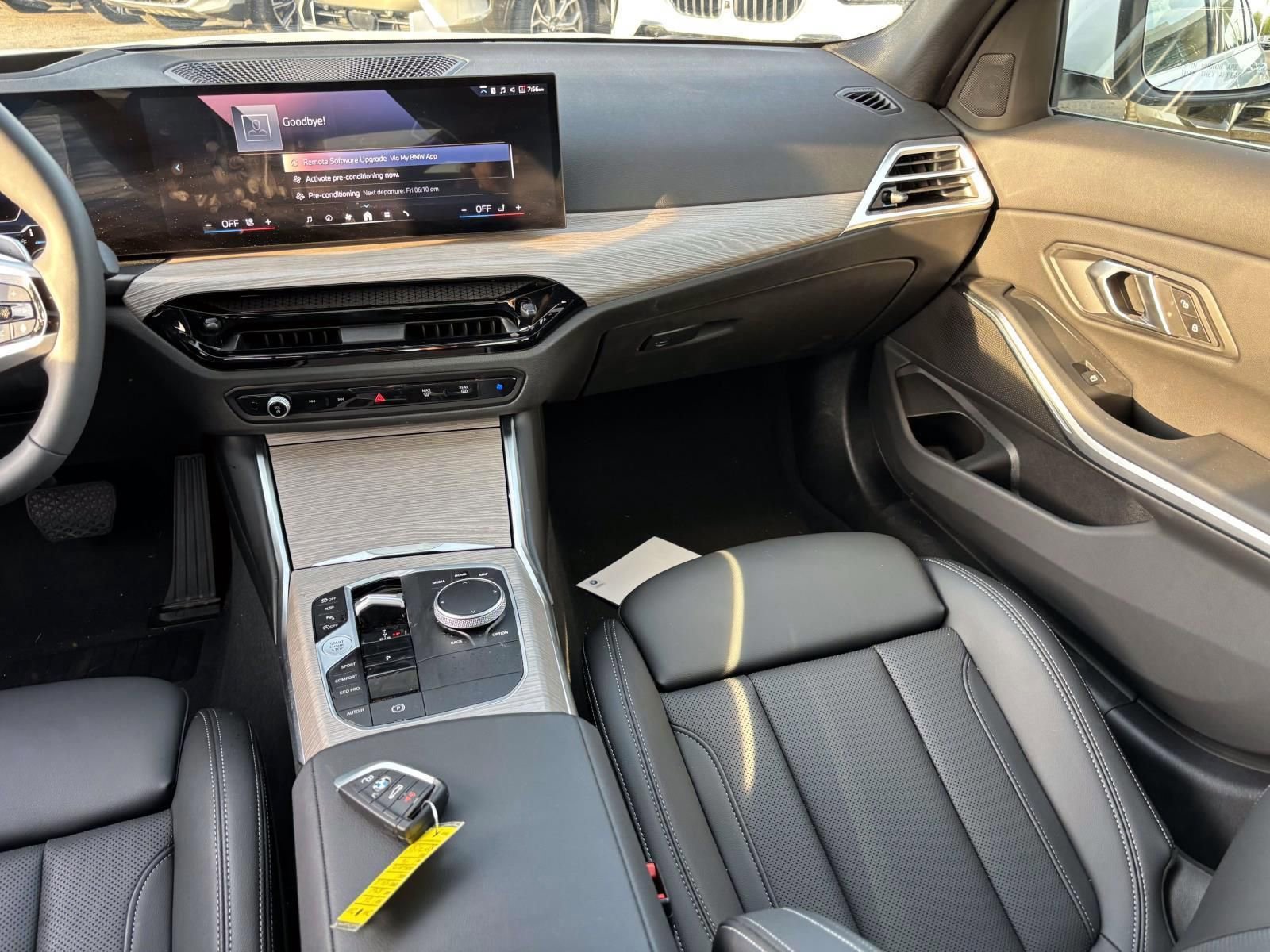 Used 2025 BMW 330i xDrive Sedan image 31