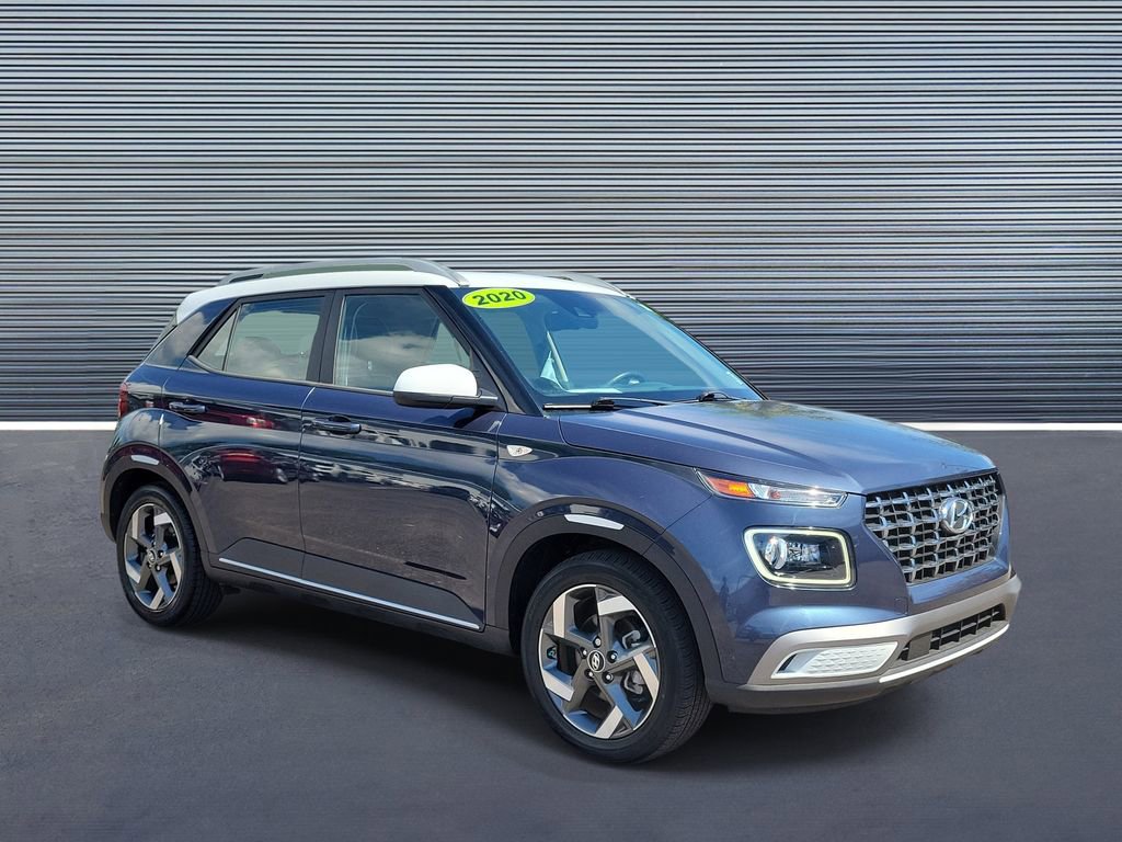 Used 2020 Hyundai Venue FWD image 2
