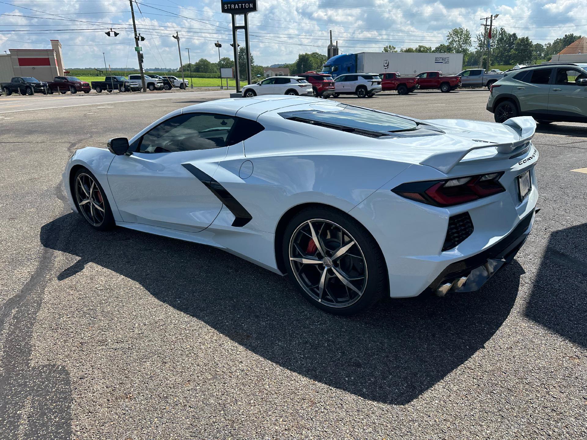 Used 2023 Chevrolet Corvette Stingray Coupe w/ Z51 Performance Package RWD image 4
