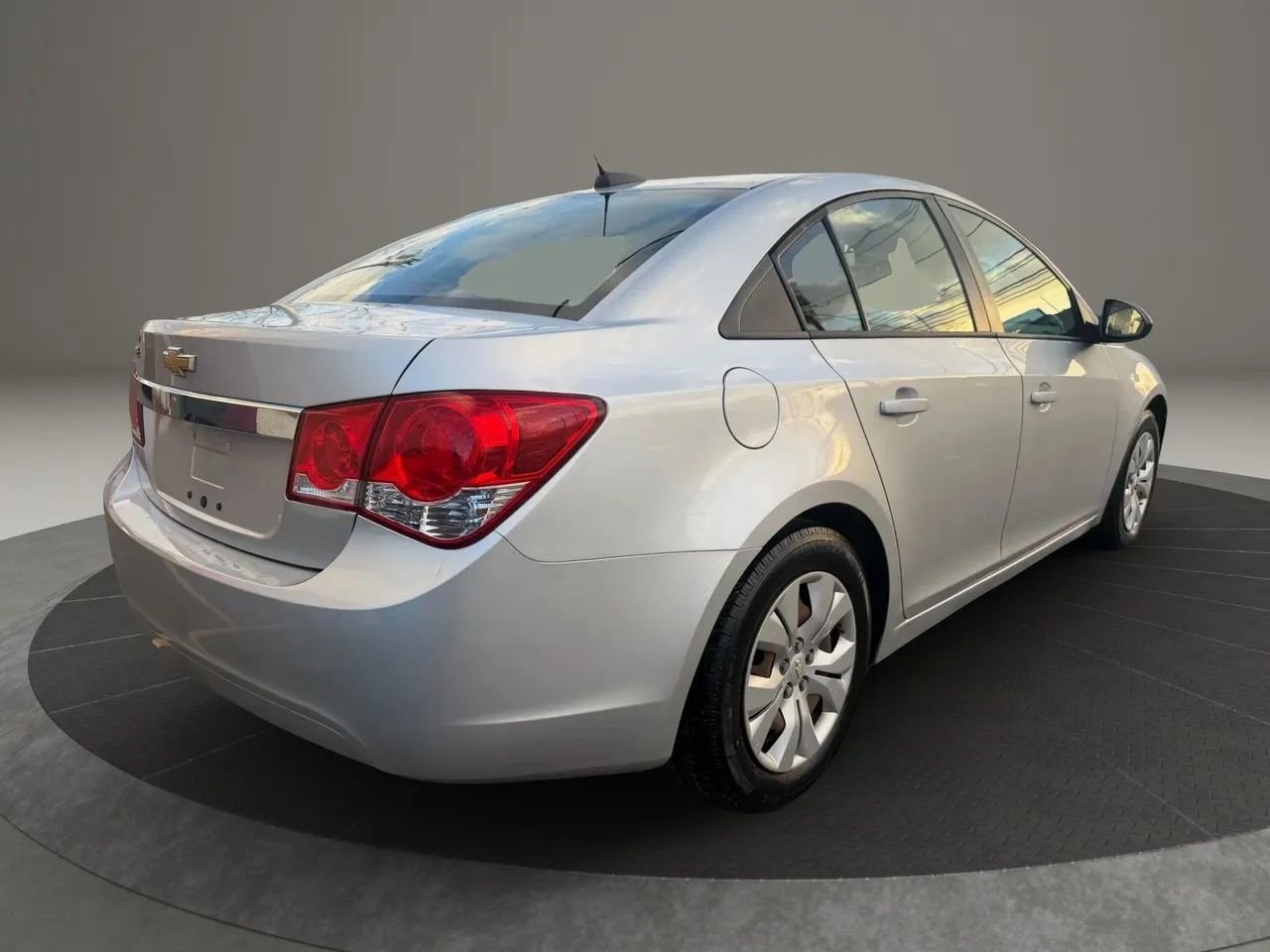 Used 2016 Chevrolet Cruze LS image 5