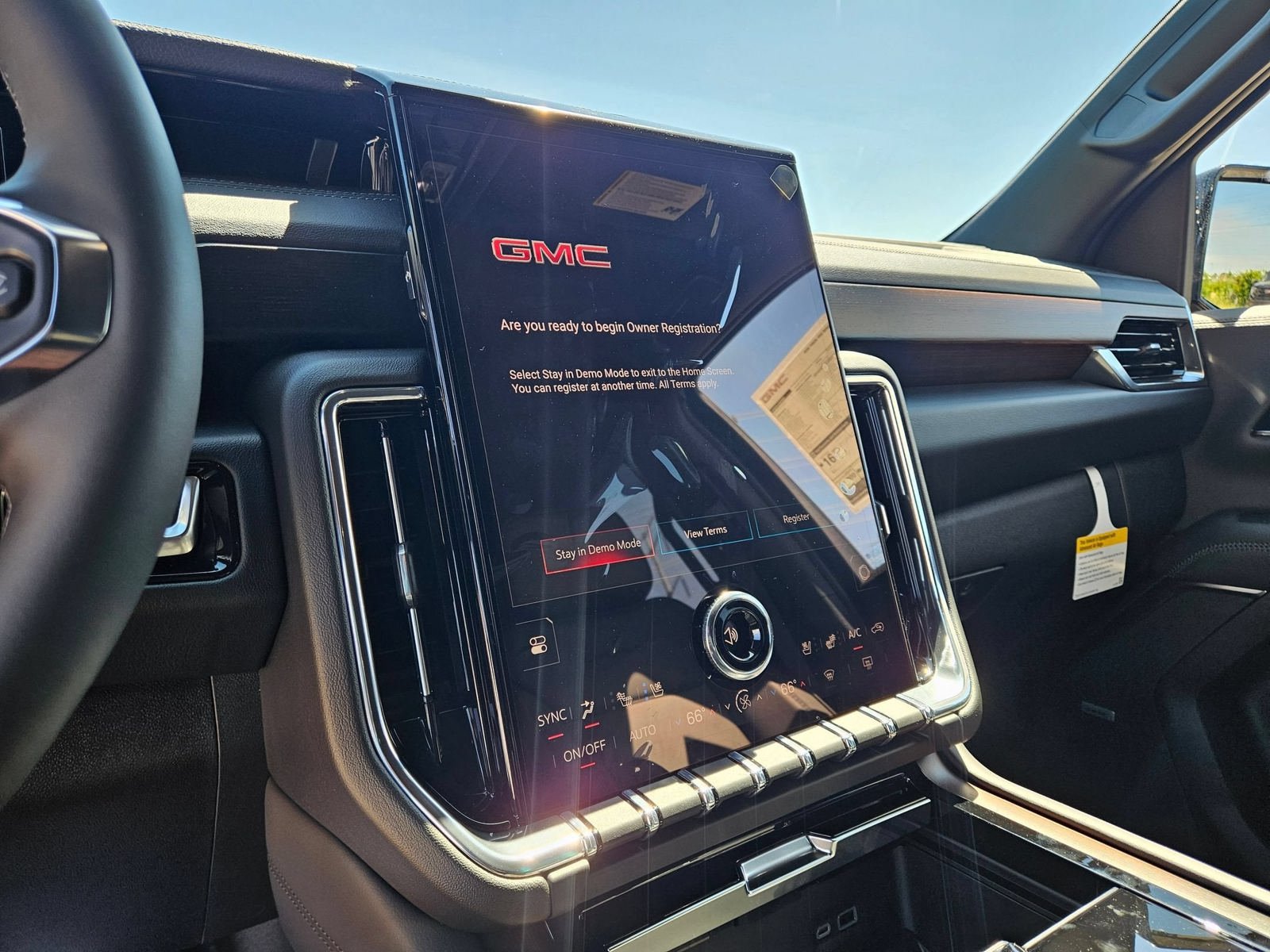 New 2026 GMC Yukon Denali AWD/4WD image 15