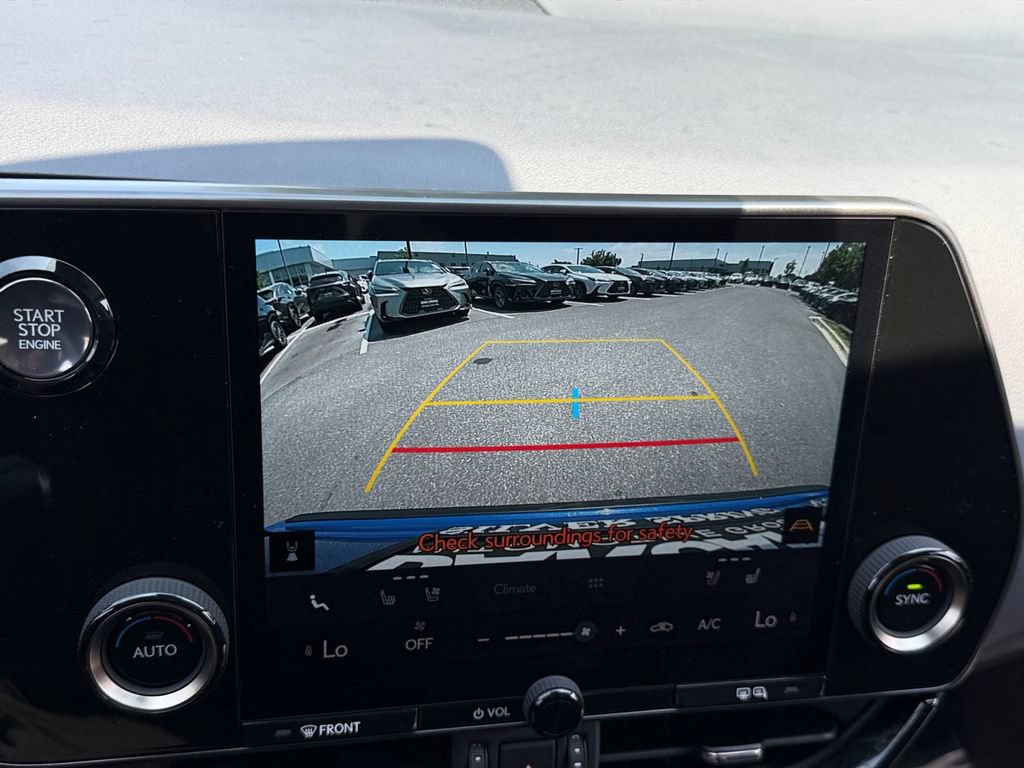 Certified 2025 Lexus NX 250 FWD w/ Accessory Package (Z2) image 21
