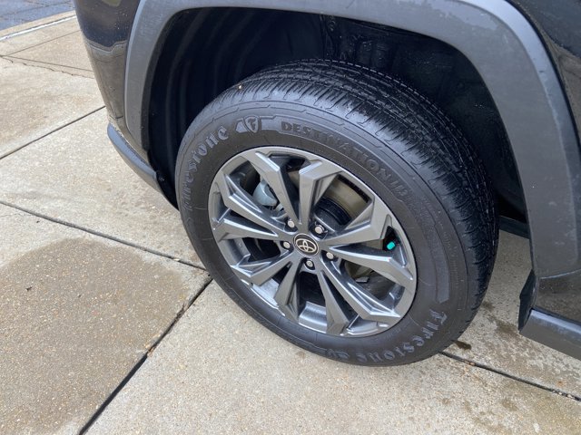 Used 2023 Toyota RAV4 Limited image 24