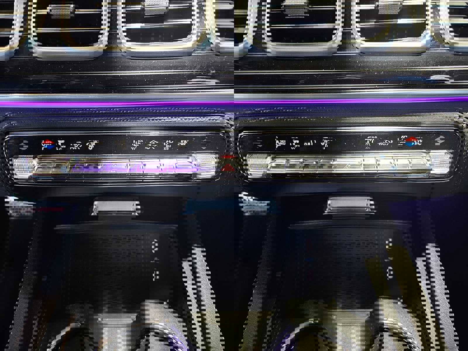 Used 2025 Mercedes-Benz GLS 63 AMG 4MATIC image 23