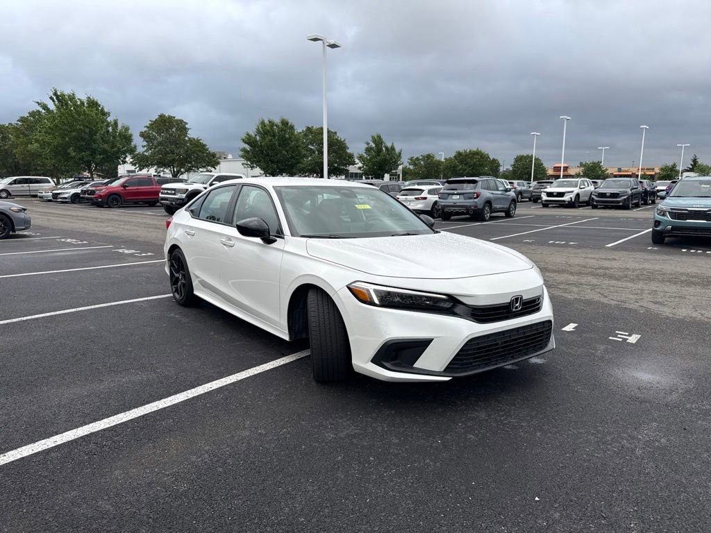 Used 2023 Honda Civic Sport image 9