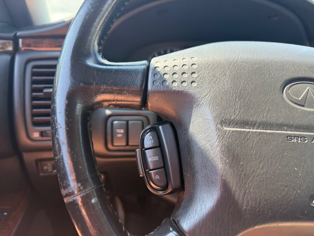 Used 2000 INFINITI Q45 RWD image 16