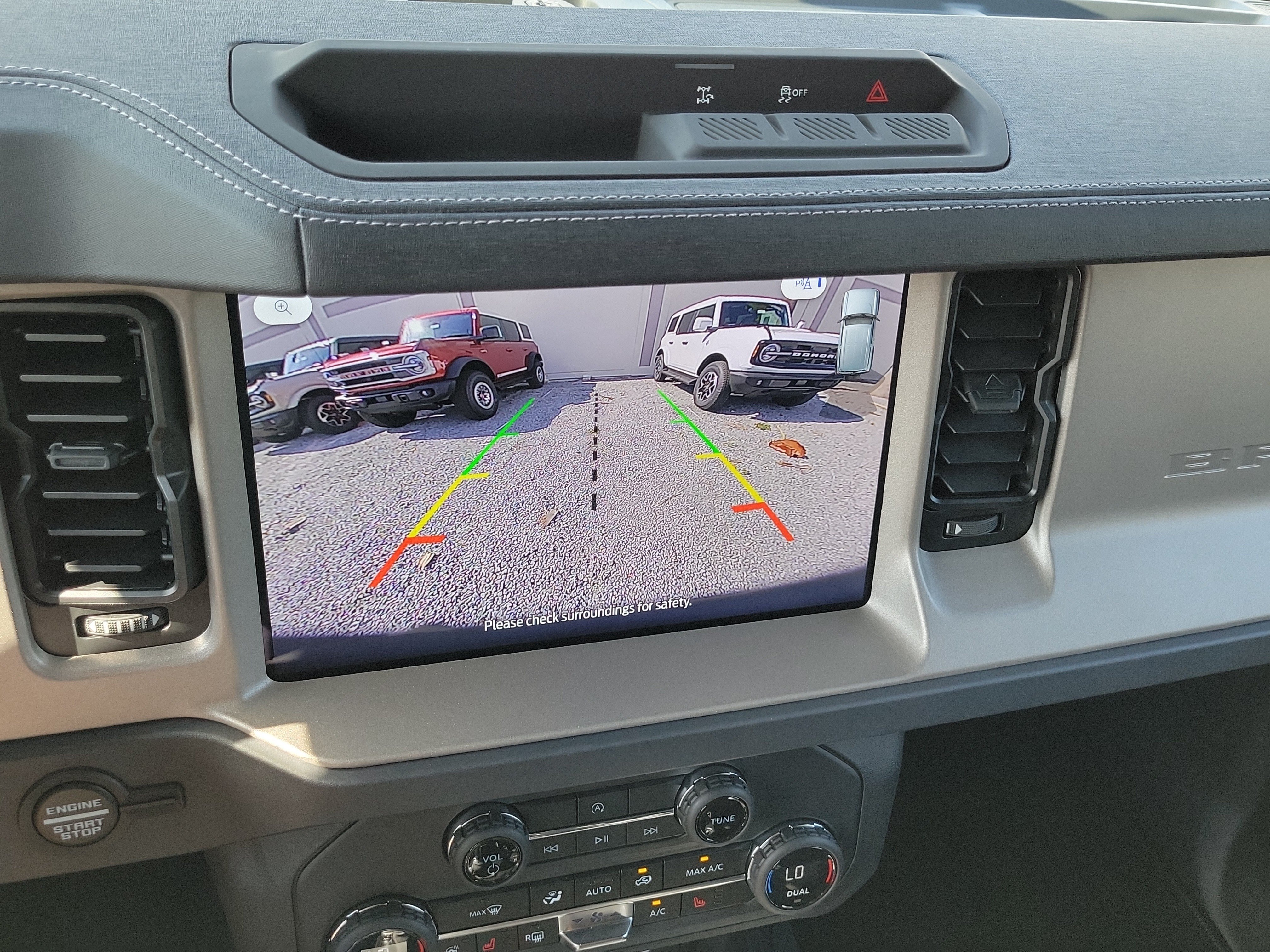 New 2026 Ford Bronco Outer Banks AWD/4WD image 19